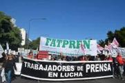 Trabajadores de prensa paran el martes